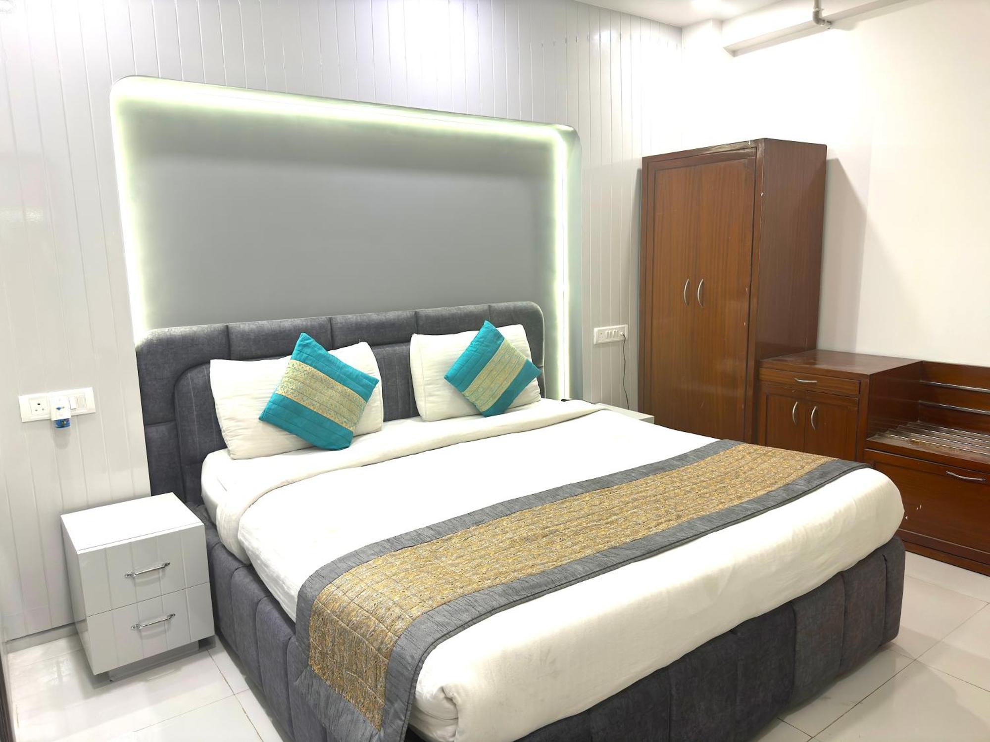 Hotel The Daanish Residency - Karol Bagh Nova Deli Exterior foto